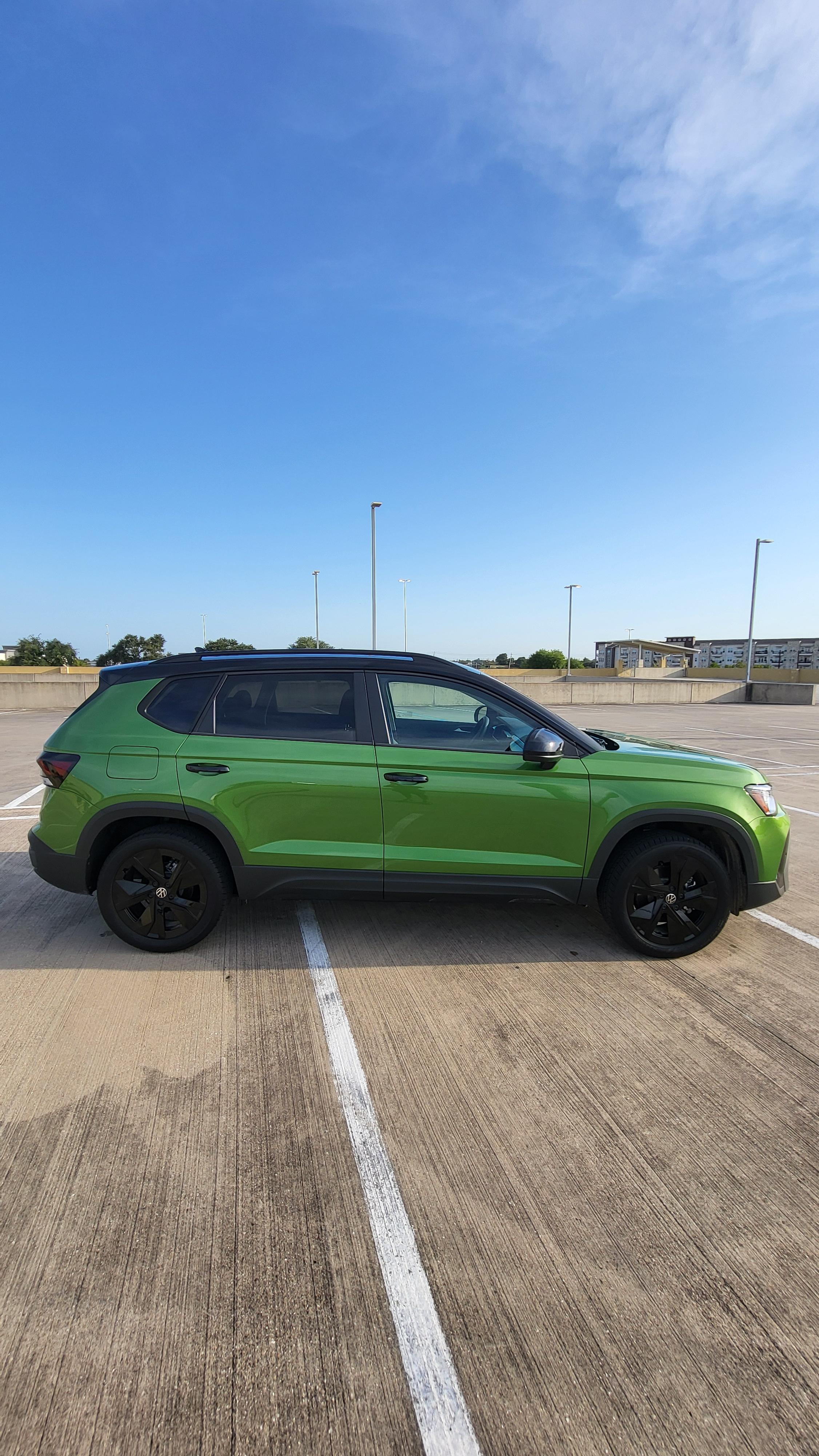 Volkswagen Taos 2026 in Friendswood, TX