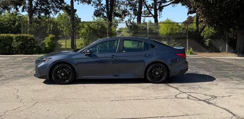 Toyota Camry Hybrid 2026