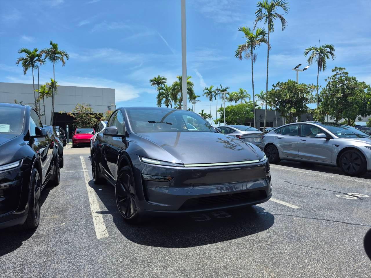 Tesla Model Y 2026 in Daytona Beach, FL