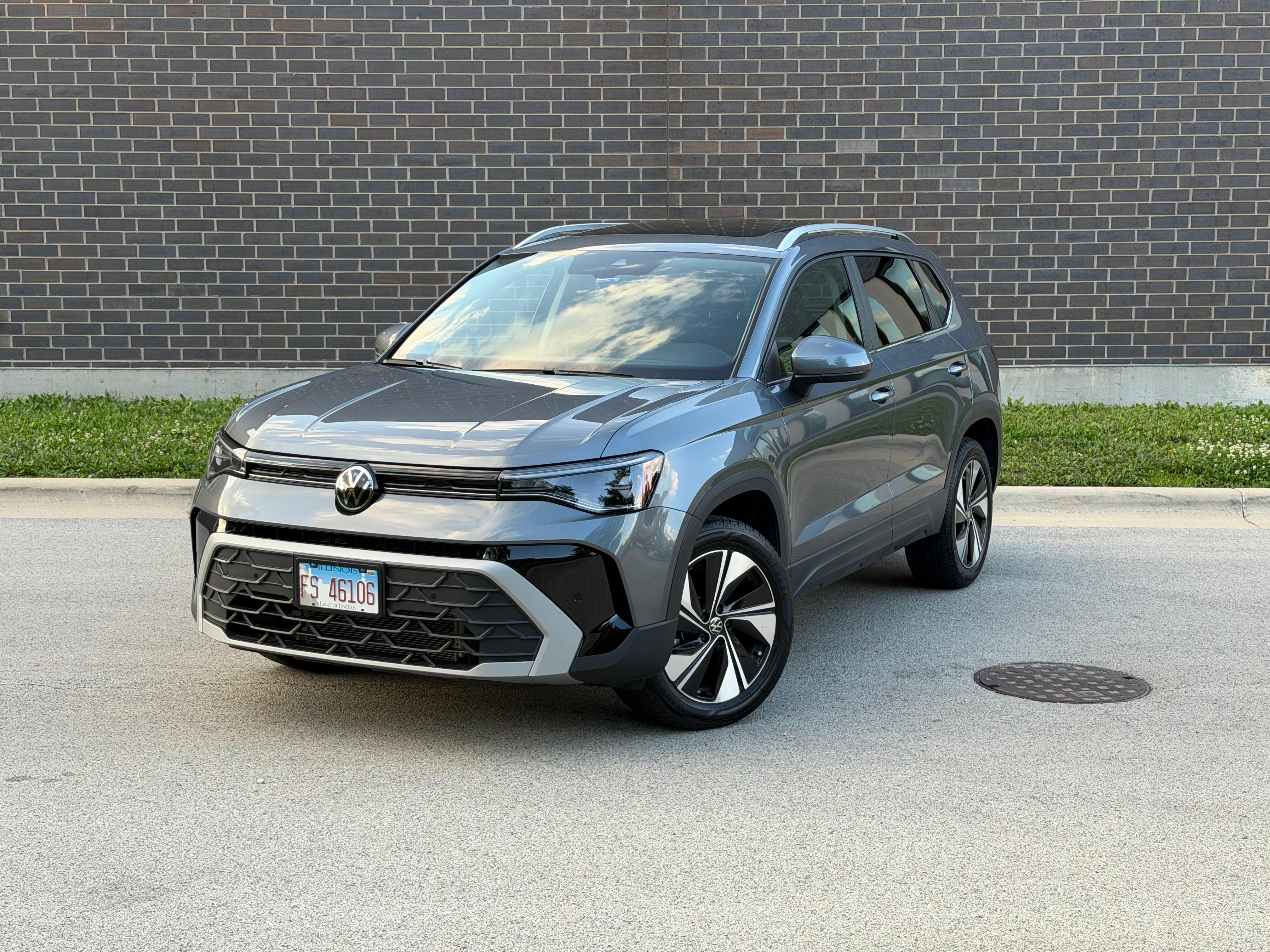 Volkswagen Taos 2025 in Des Plaines, IL