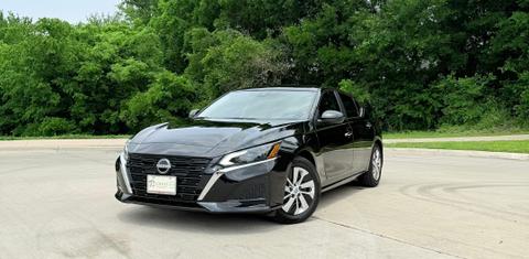 Nissan Altima 2025