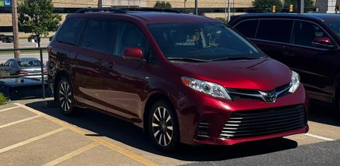 Toyota Sienna 2019