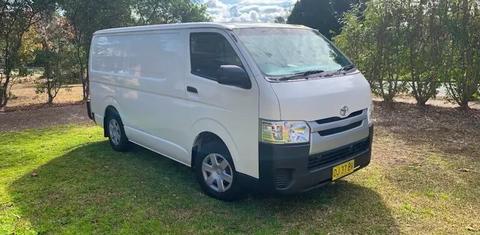 Toyota HIACE 2018