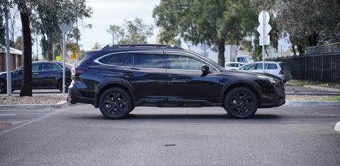 Subaru OUTBACK 2021