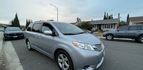 Toyota Sienna 2016