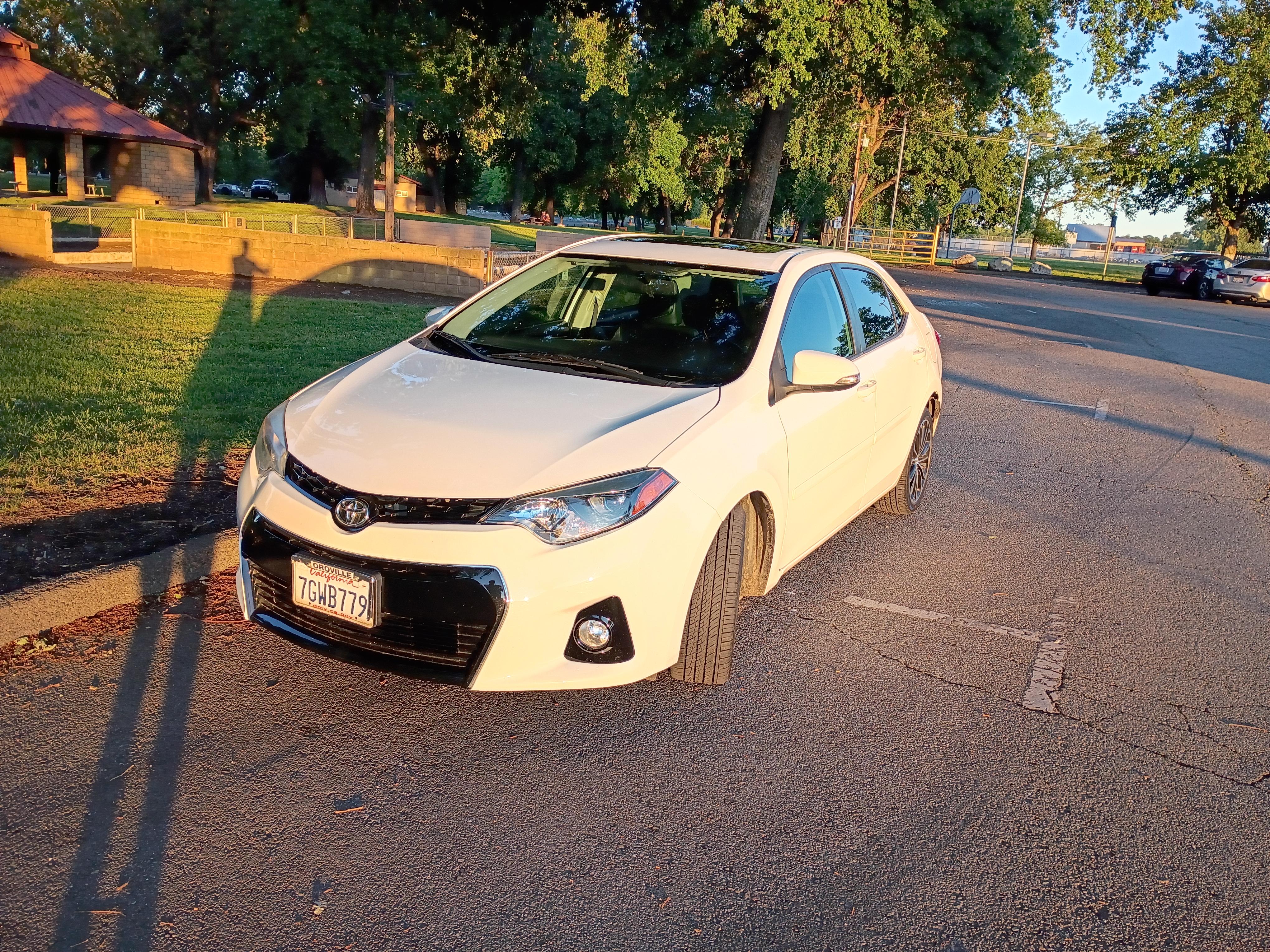 Toyota Corolla 2014 in Redding, CA