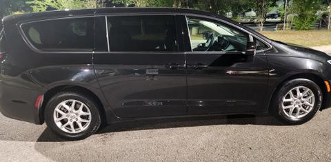 Chrysler Pacifica 2023
