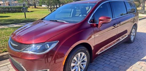 Chrysler Pacifica 2017