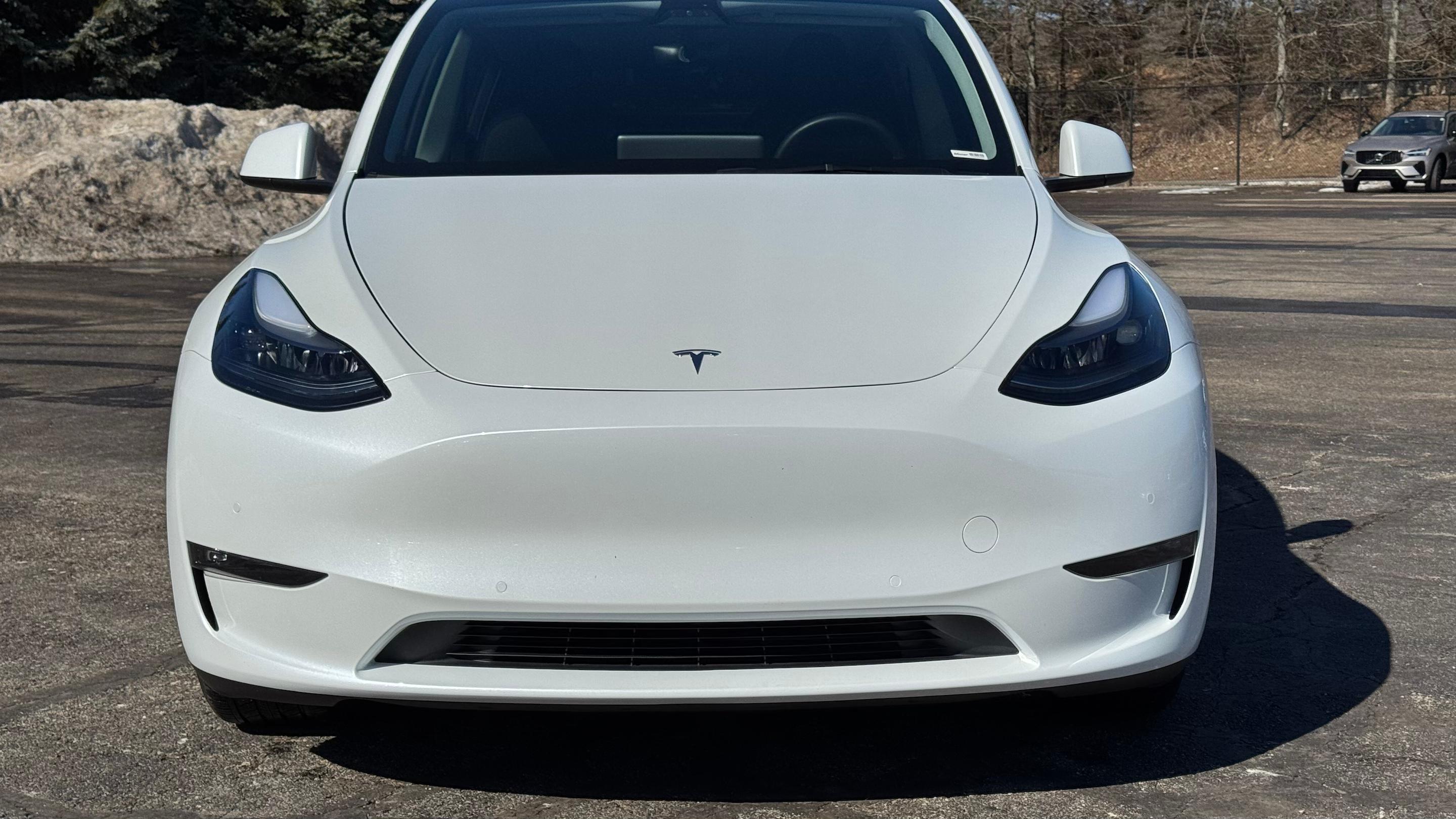 Tesla Model Y 2021 in Kentwood, MI