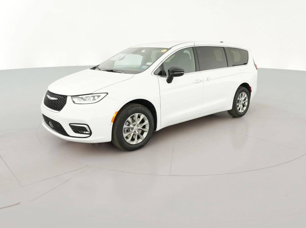 Chrysler Pacifica 2026 in Redmond, WA