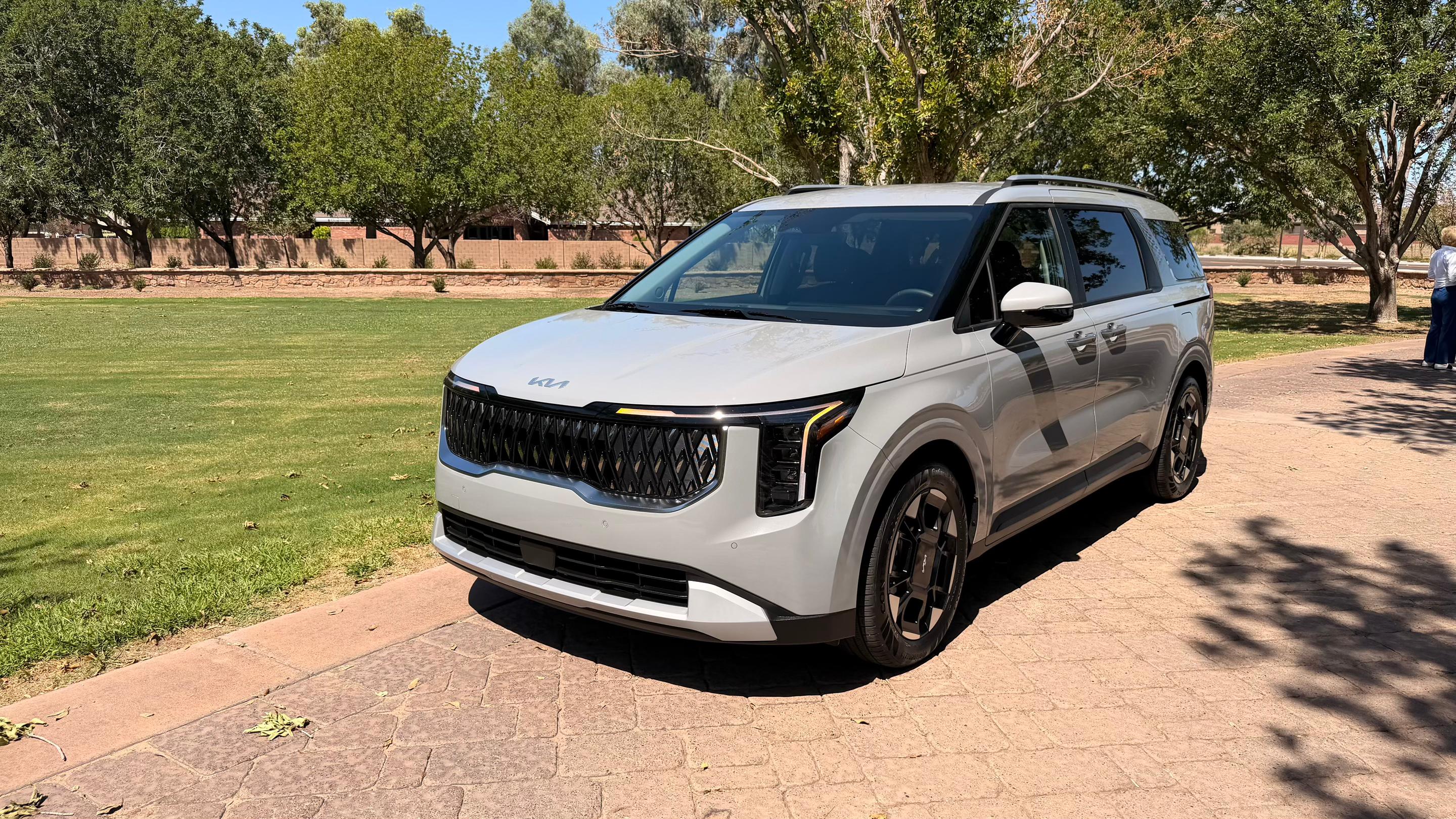 Kia Carnival 2026 in Queen Creek, AZ