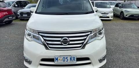 Nissan Serena 2014