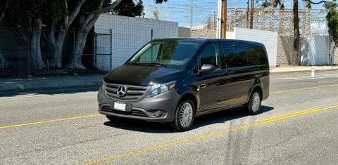 Mercedes-Benz Metris 2023
