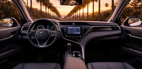 Toyota Camry Hybrid 2025