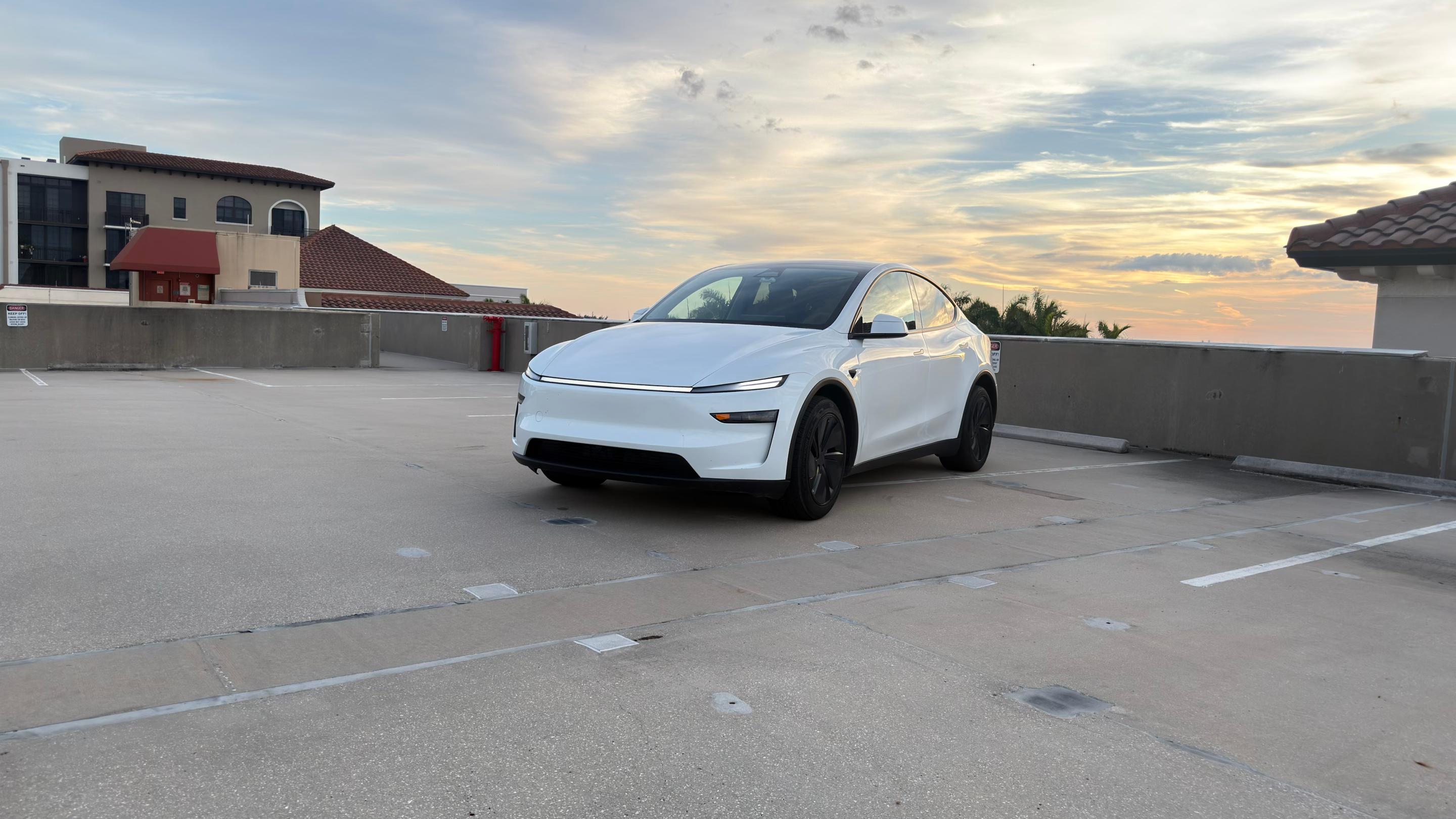 Tesla Model Y 2026 in Miramar, FL