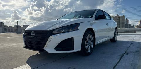 Nissan Altima 2025