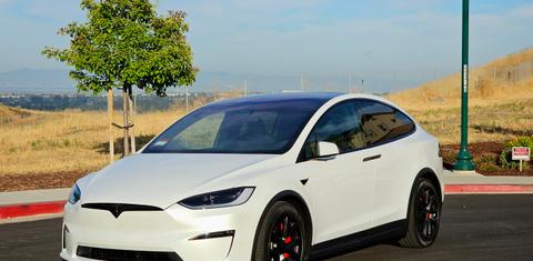 Tesla Model X 2023