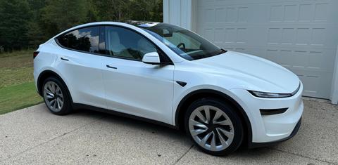 Tesla Model Y 2026