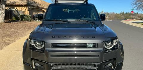 Land Rover Defender 2023