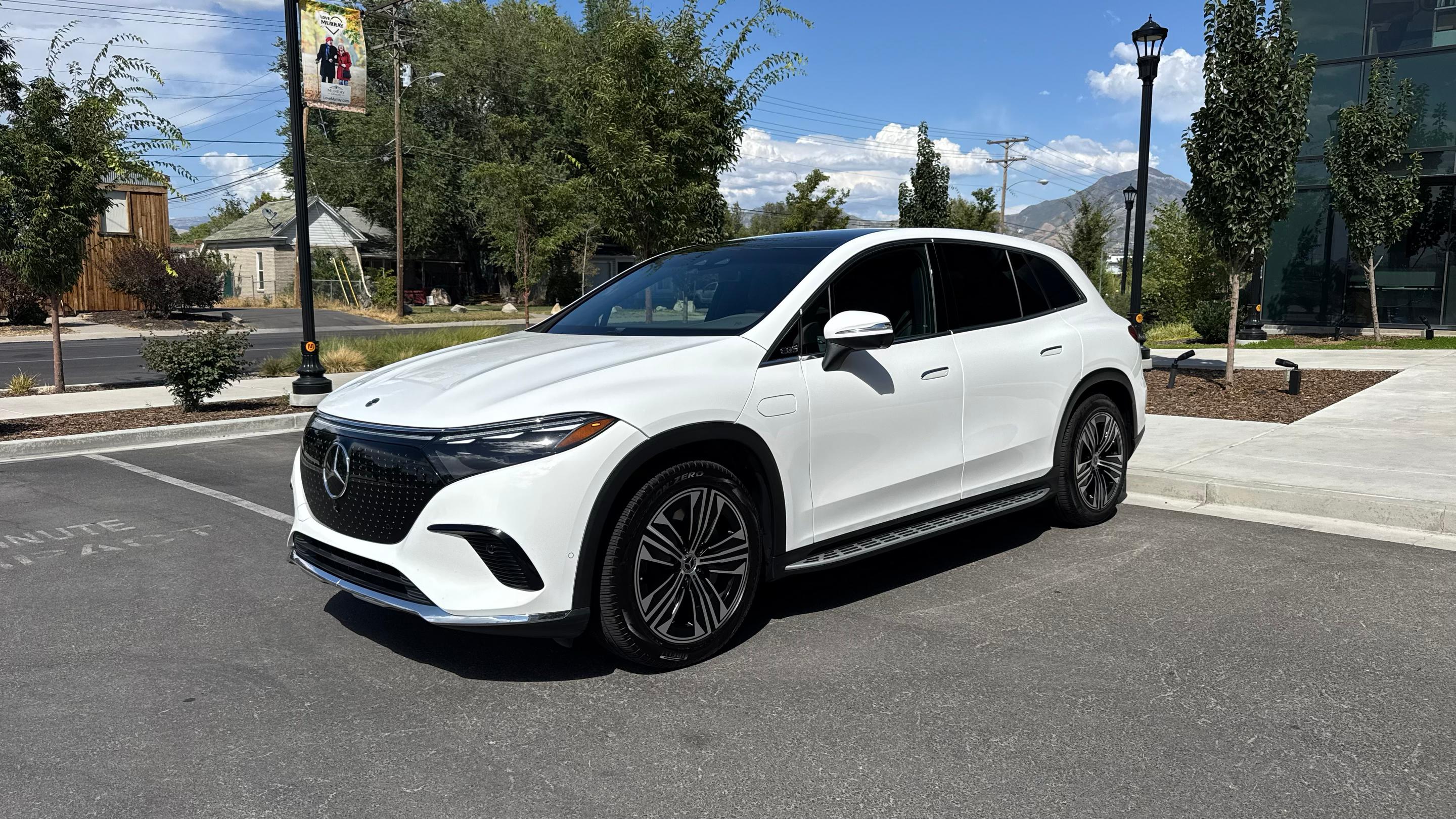 Mercedes-Benz EQS 2024 in 