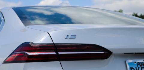 BMW i5 2026