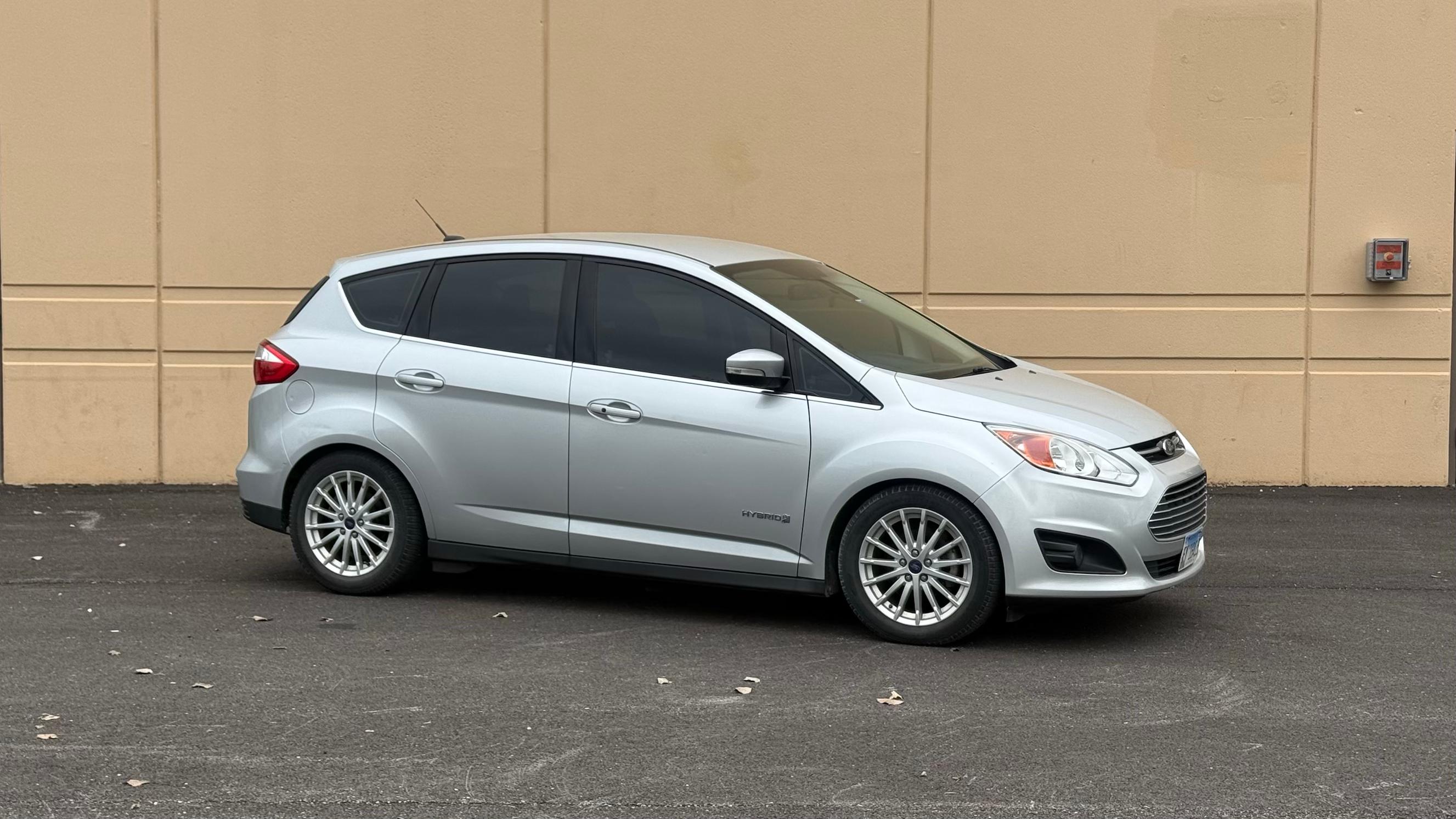 Ford C-Max Hybrid 2016 in 