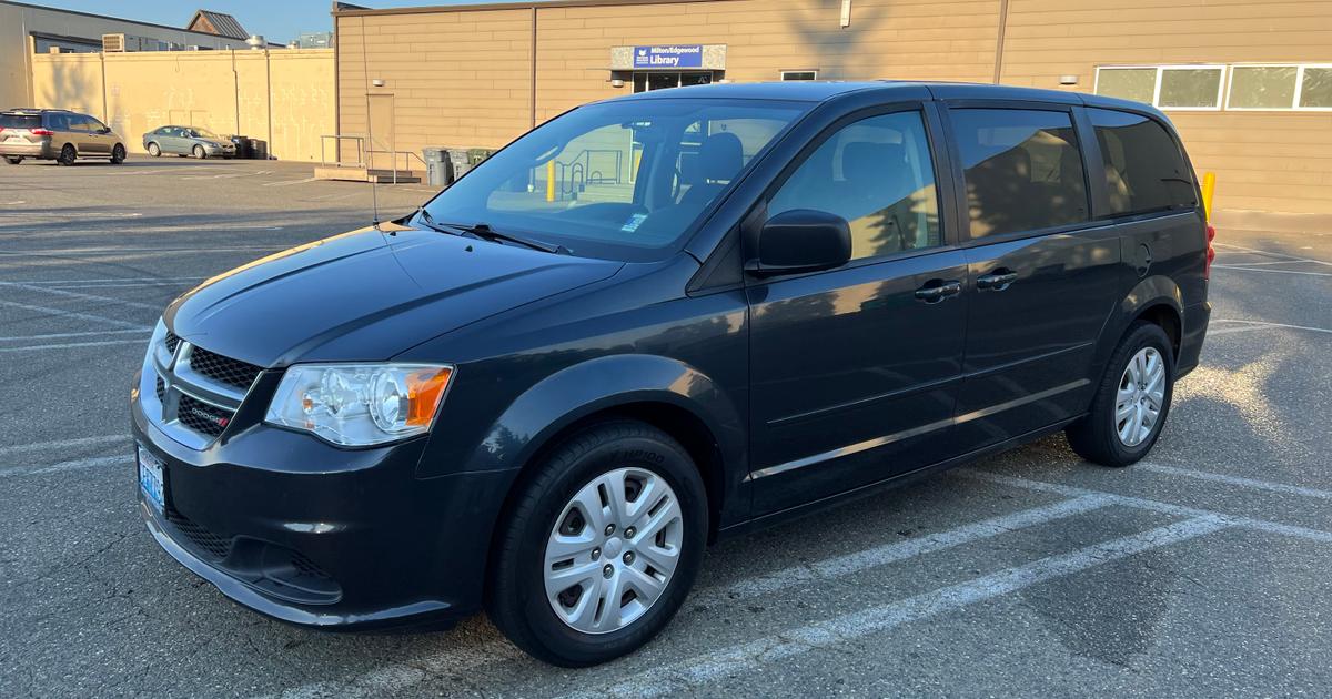Dodge Grand Caravan 2014 rental in Auburn, WA by Vladimir F. Turo