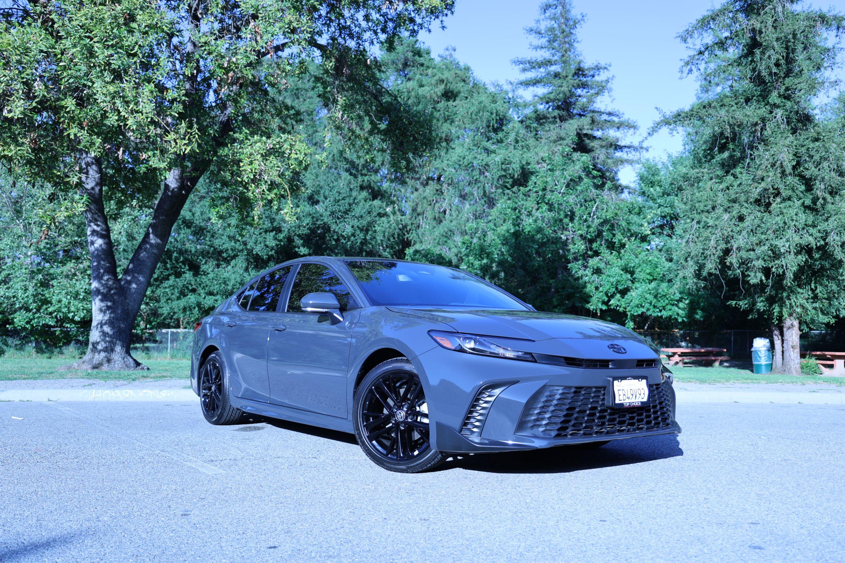 Toyota Camry Hybrid 2025 in Los Angeles, CA