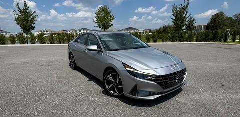Hyundai Elantra 2022