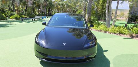 Tesla Model 3 2025