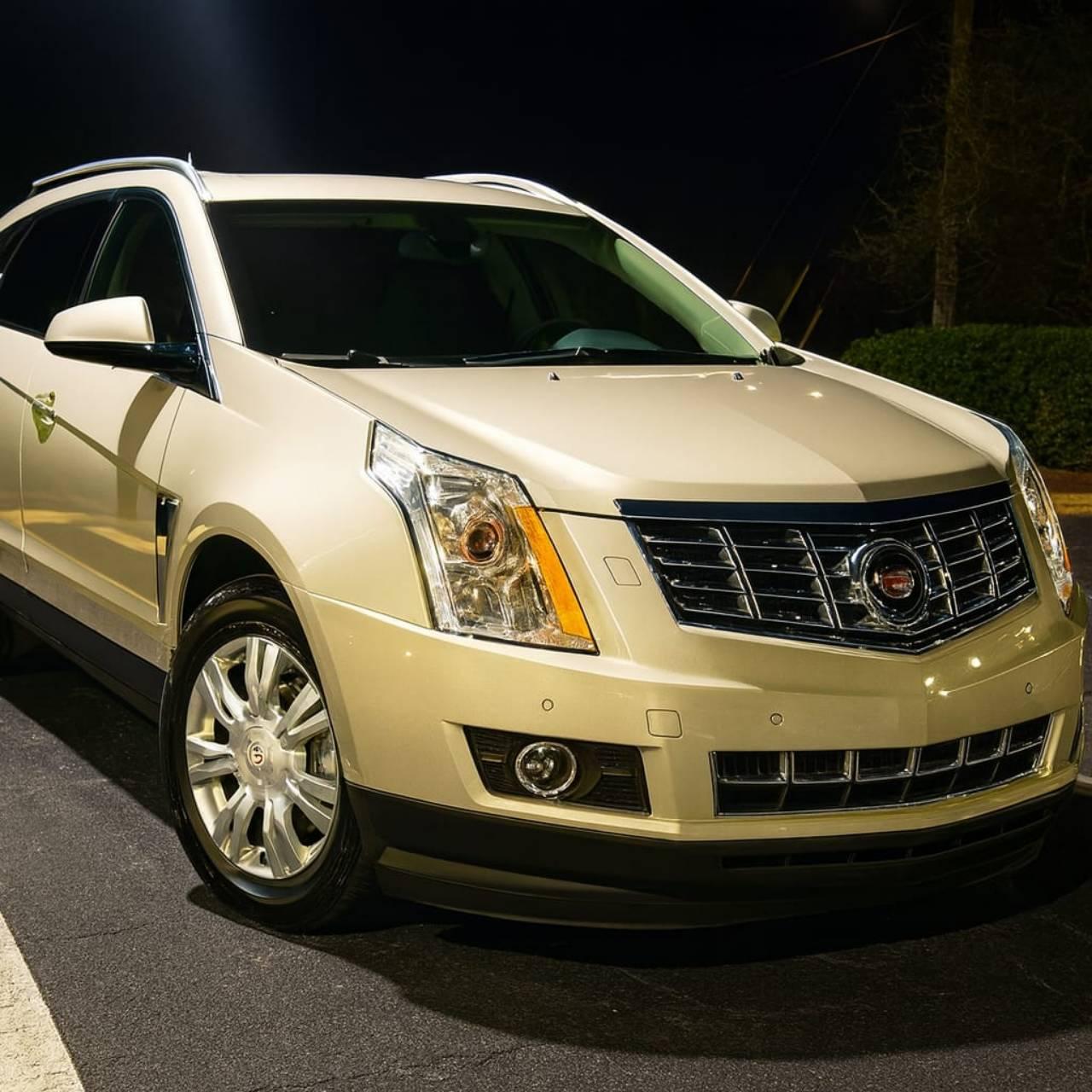 Cadillac SRX 2015 in 