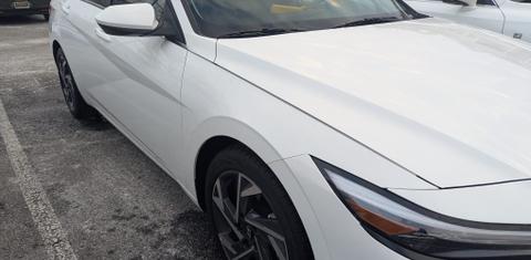 Hyundai Elantra 2025