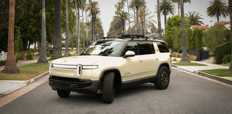 Rivian R1S 2025