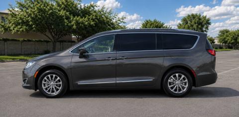 Chrysler Pacifica 2017