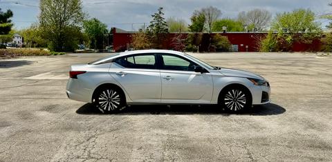 Nissan Altima 2025