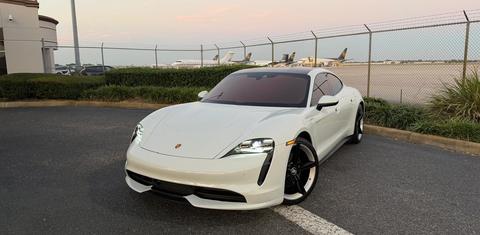 Porsche Taycan 2021