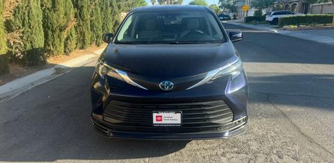Toyota Sienna 2024