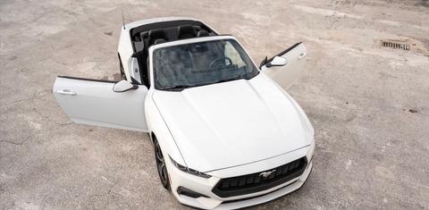 Ford Mustang 2024