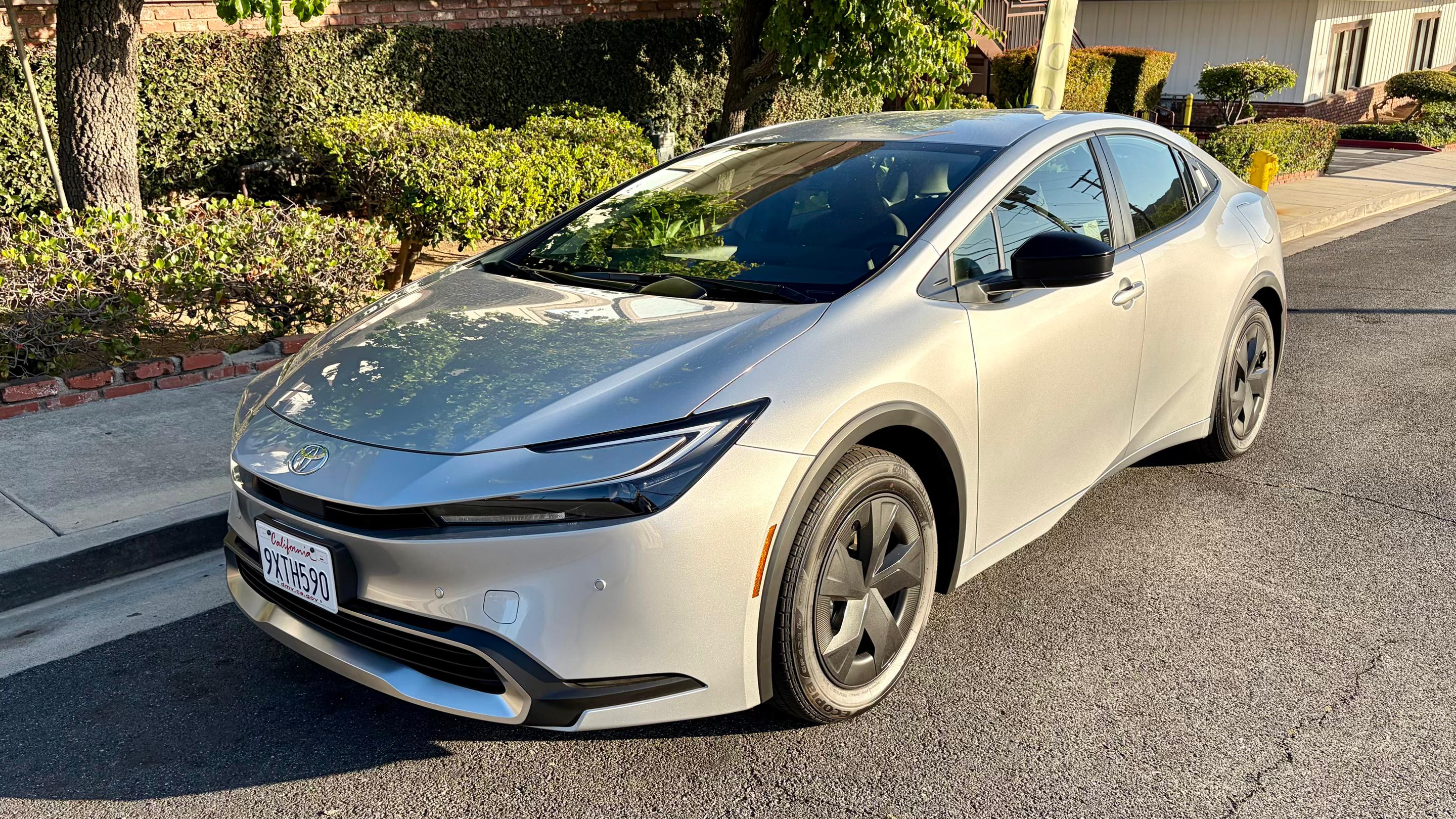 Toyota Prius Plug-In Hybrid 2026 in Thousand Oaks, CA