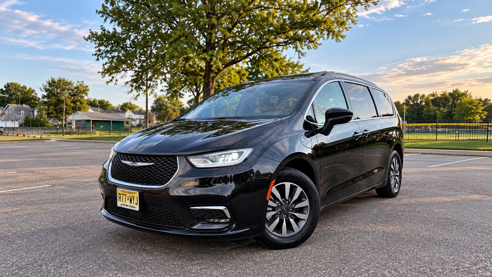 Chrysler Pacifica 2023 in Bloomfield, NJ