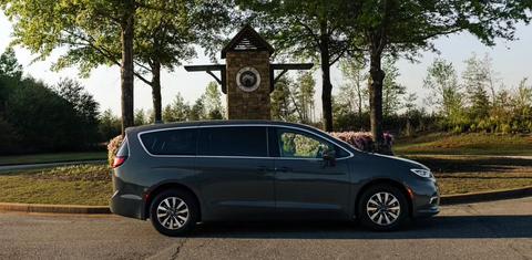 Chrysler Pacifica 2022