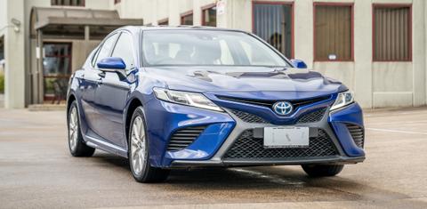 Toyota CAMRY 2019