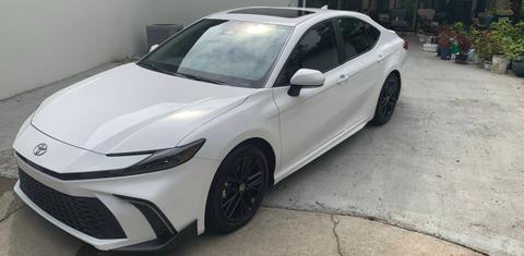 Toyota Camry Hybrid 2025