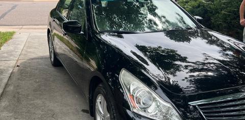 INFINITI G37 2012
