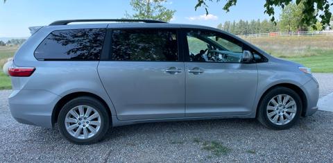 Toyota Sienna 2016