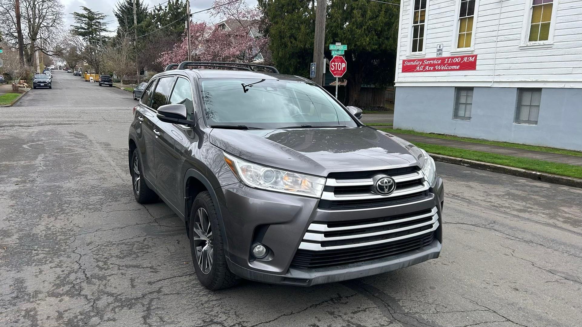Toyota Highlander 2019 in Portland, OR