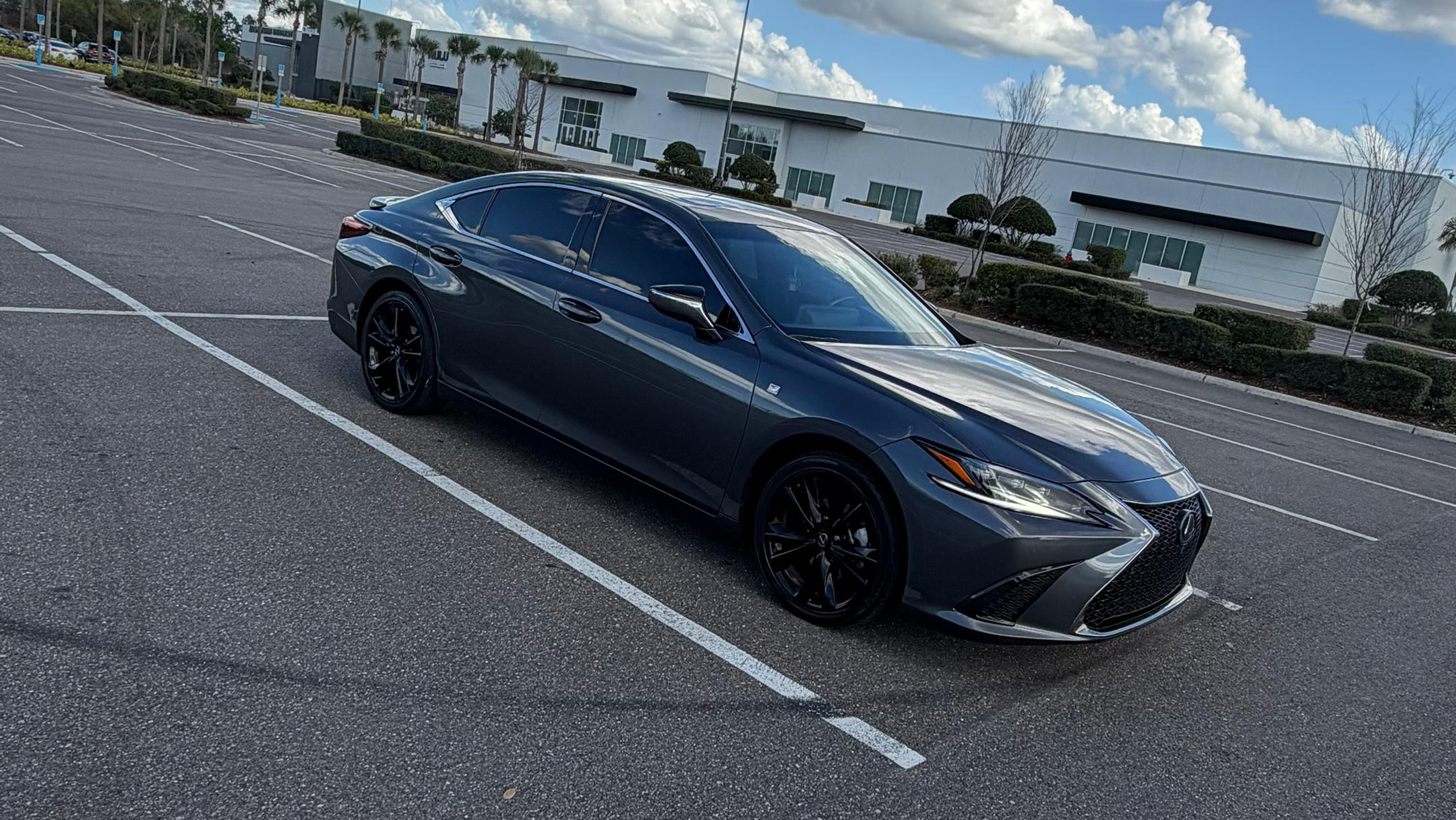 Lexus ES 2024 in 