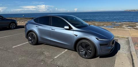 Tesla MODEL Y 2025