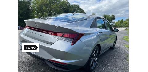 Hyundai Elantra 2023