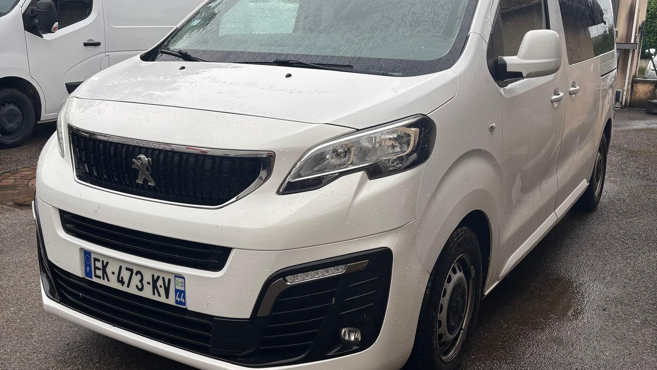 Peugeot TRAVELLER 2017 à Villemoirieu